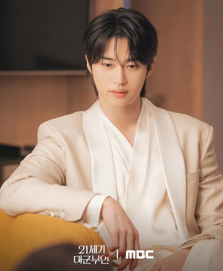 hallyuforums's tweet photo. The Top 10 Drama Actors who generated the most buzz this week are as follows :

1.#IU 13.29%
2.#ByeonWooSeok 11.87%
3.#KimJaeWon 8.31%
4.#KooKyoHwan 4.51%
5.#ShinHaeSun 4.22%
6.#KimGoEun 3.32%
7.#GoYounJung 2.89%
8.#GongMyung 2.80%
9.#ParkBoYoung 2.10%
10.#LeeHeeJoon 2.04%

Source : FUNdex
#HallyuForums #Hallyu #KDrama