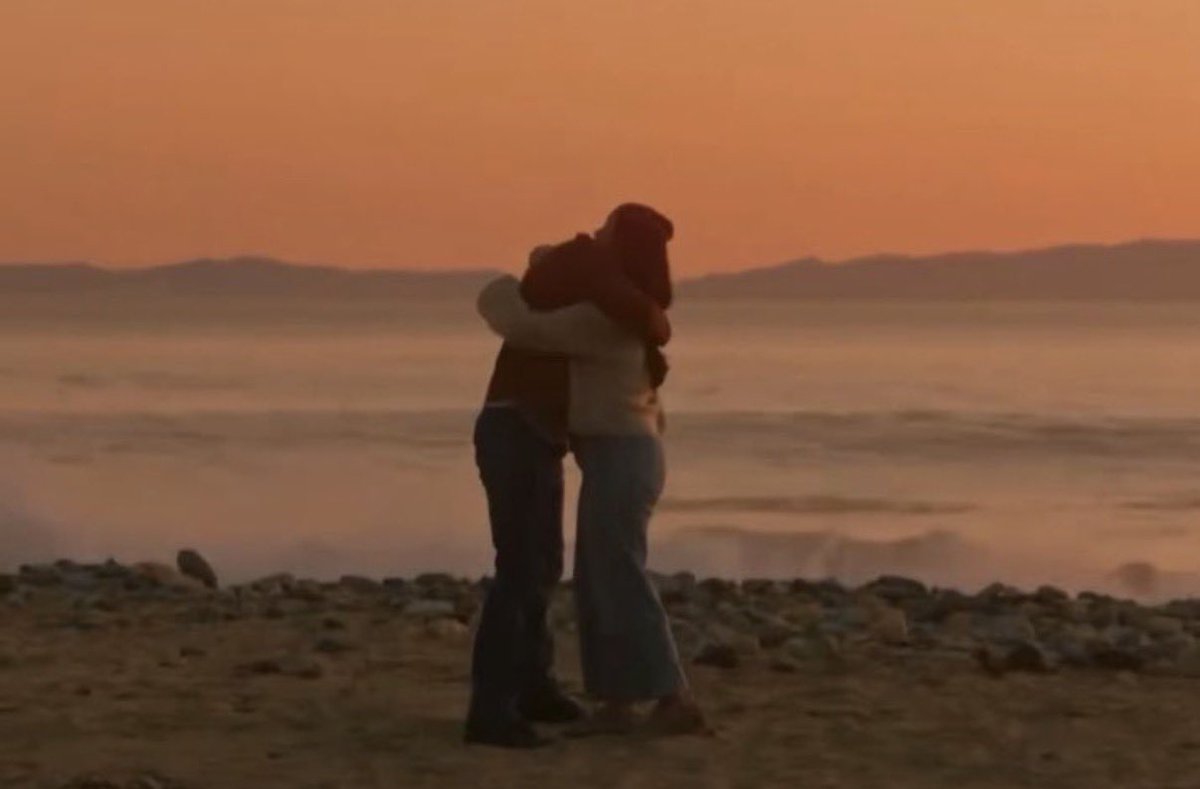 Why are they hugging like friends 😭😭
#TheRookie