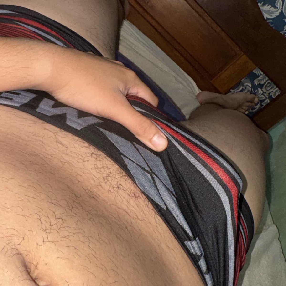 Useername07's tweet image. Preto o vermelho? 👁️
#Chudaï #gay #homes