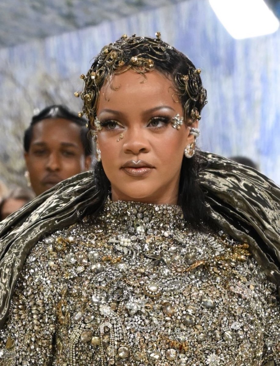Fenty Headlines tweet media