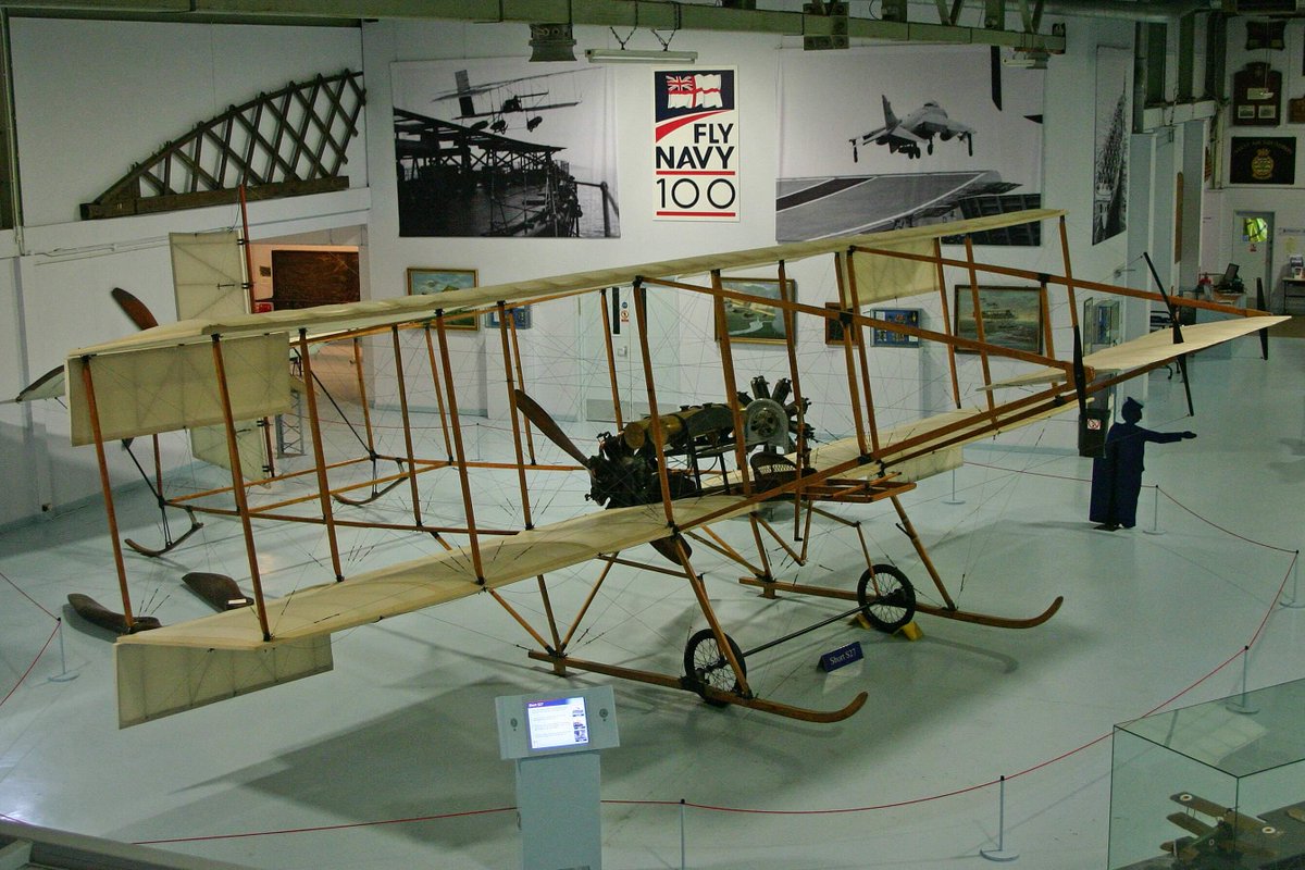 英 Short S.27
機体はH. Short設計。S.26〜30は同一機だが持ち主が各々発動機を追加した為性能が異なり、一部は動翼を追加した。原型の他社 Farman IIIと異なり尾翼は1枚、昇降舵は大型化している。本機の改良型が英海軍で水上機実験に供されることとなる。名前の由来はS.27が一番人目に触れた為。