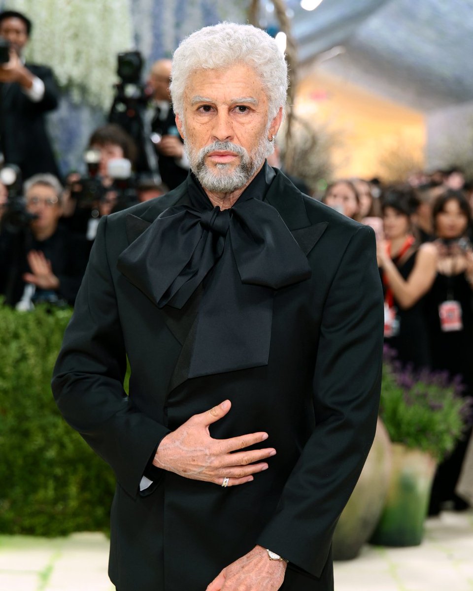 rollingstoneaus's tweet image. @badbunnypr has everyone doing double takes at the #MetGala. Benito artificially aged himself with white hair, wrinkles and even a cane in hand. 

📸 : Getty

#BadBunny #MetGala2026 #FashionIsArt