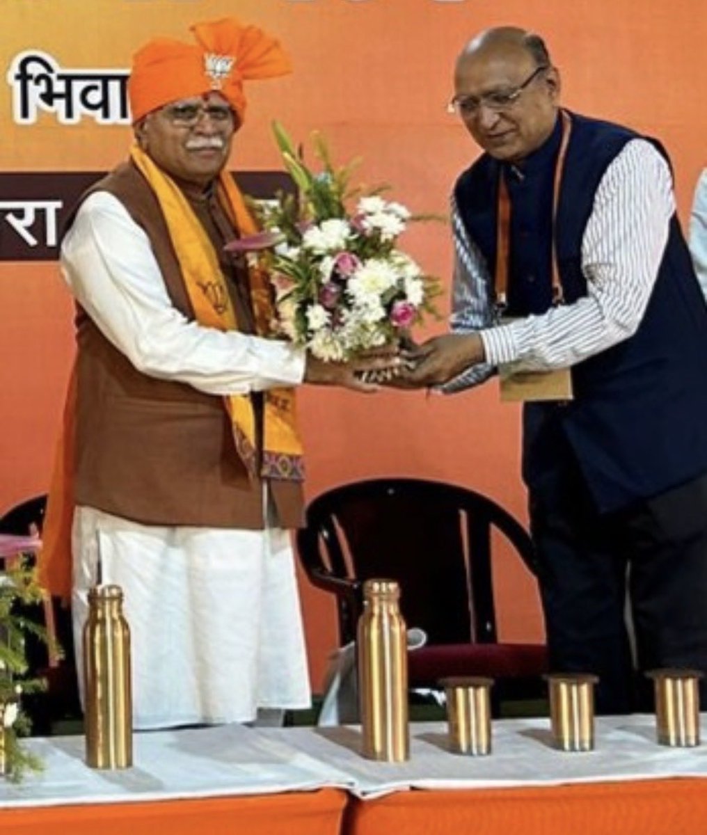 sdhopra's tweet photo. माननीय श्री @mlkhattar जी, आपको जन्मदिवस की अनंत शुभकामनाएँ। ईश्वर आपको उत्तम स्वास्थ्य और दीर्घायु प्रदान करें, ताकि आप इसी प्रकार राष्ट्र सेवा में समर्पित रहें। https://t.co/EbMYubLPyz
