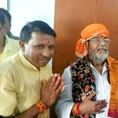 “ संगत अच्छी होनी चाहिए “
“ बुरी संगत भविष्य विनाशक होती है “

🚩🌹।। मेरा सर्वेश्वर - मेरा श्याम ।।🌹🚩