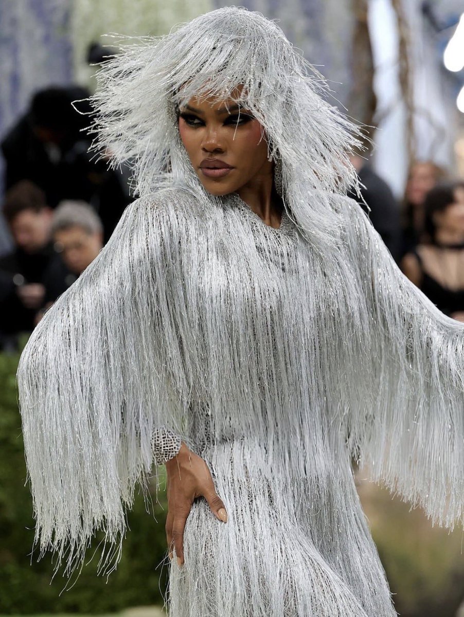 khallyblaise's tweet photo. Rate TEYANA TAYLOR Outfit 1-10?🔥

 2026 Met Gala.🥹

#metgala2026 #metgala #teyanataylor https://t.co/NKFdjgYVrT