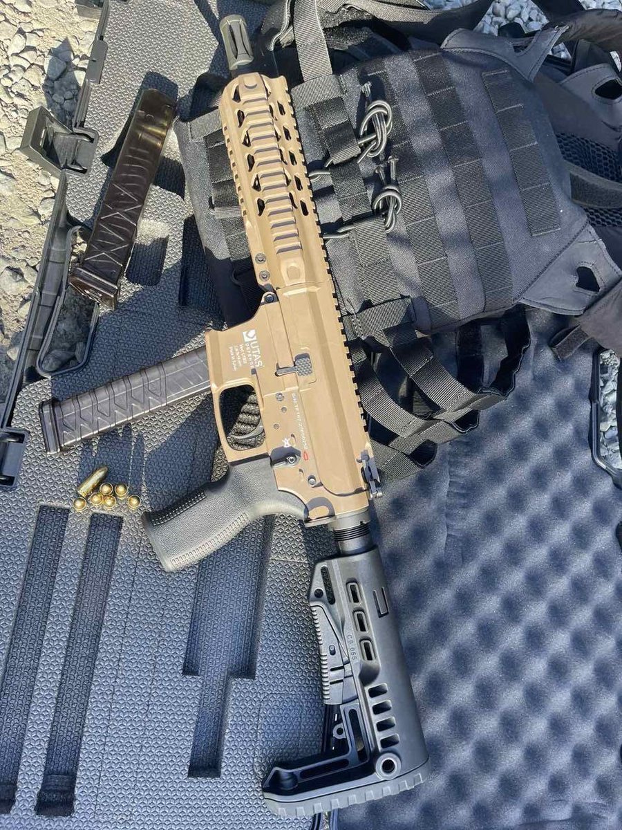 Gun plug tweet media