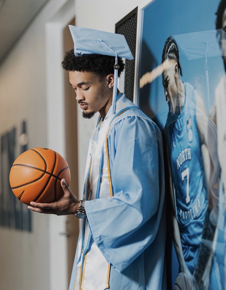MattAblesBurner's tweet photo. UNC legend🩵 https://t.co/CPCXmMBLml