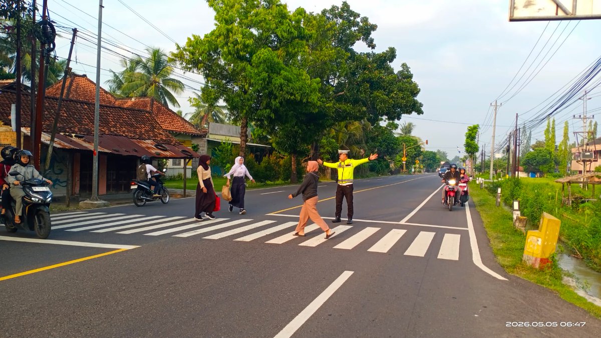 Humas Polsek Wates tweet media