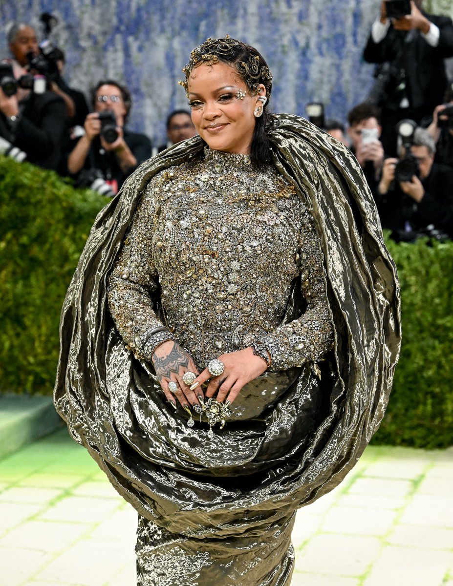 Pop Hive tweet media