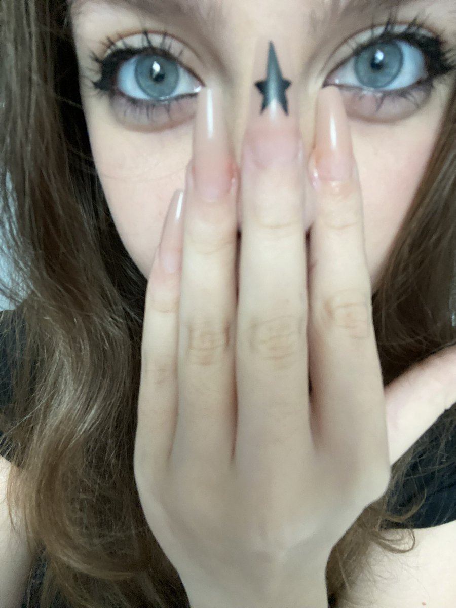 luvmarikitti's tweet image. starz in ur eyez ☆

#stars #moothunt〃・ #makeup
