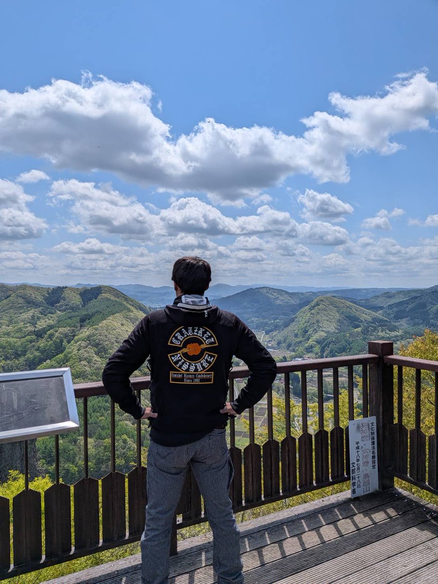 Hsmasa2's tweet photo. 今日からマスツー
岩手県二戸市
#男神岩女神岩鳥越山 https://t.co/y9anO9f4um