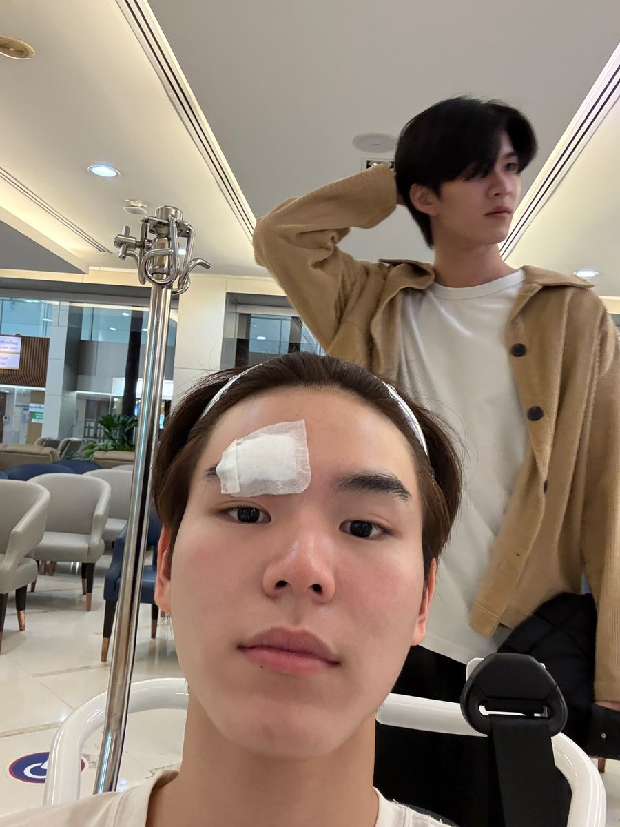smilenwellness's tweet image. 🐺ให้พี่ซื้อไอติมให้ตั้งแต่แรกก็ไม่ต้องเจ็บตัวยังจะดื้อออกไปซื้อเองอีก
🐼ให้โอกาสพูดใหม่
🐺ครั้งต่อไปอยากกินอะไรไปไหนบอกพี่นะครับ ครั้งนี้ก็หายไวๆ เพี้ยงไม่เจ็บนะ
🐼อื้อฮึ 
#Area86 #MeenPing #มีนปิง
