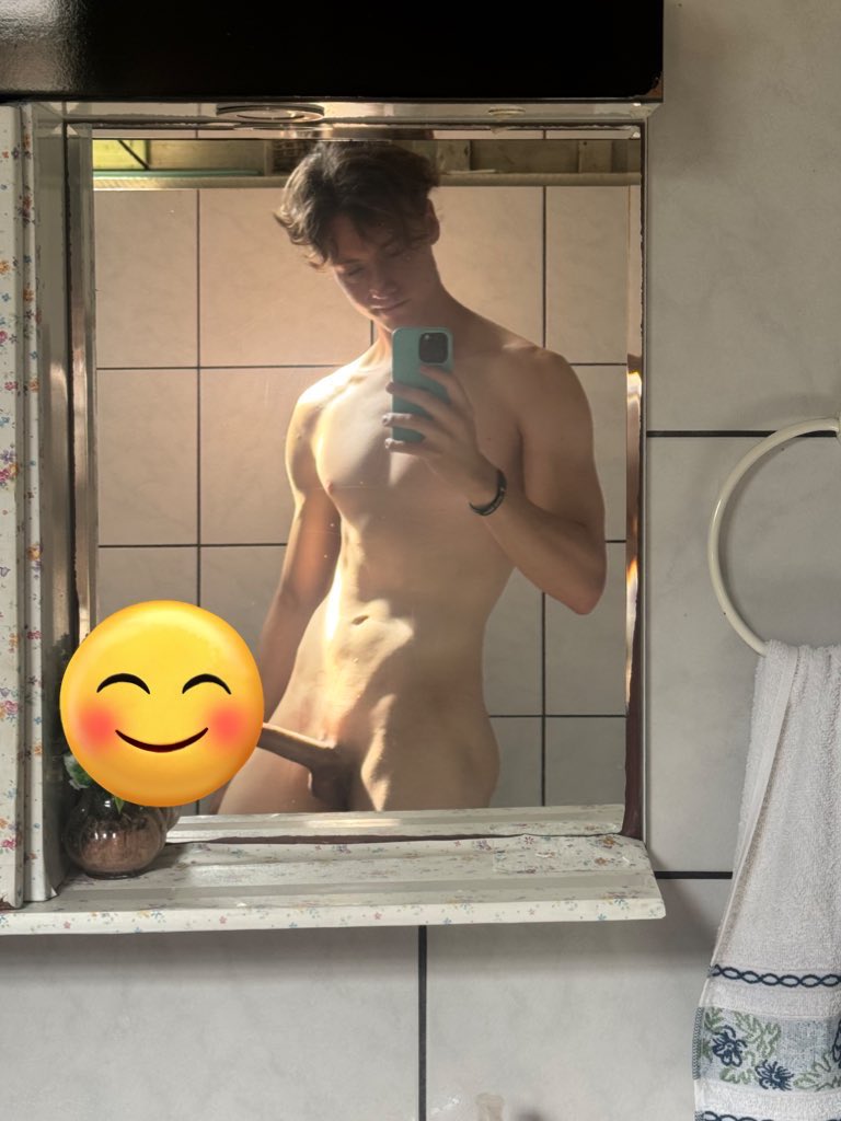 marcosmazzur's tweet photo. eu não devia postar isso… mas já foi 😶
só hoje tô liberando completo no privado
Só para os 30 primeiros que derem Rt e forem no meu pv https://t.co/wqkiUuQvbG