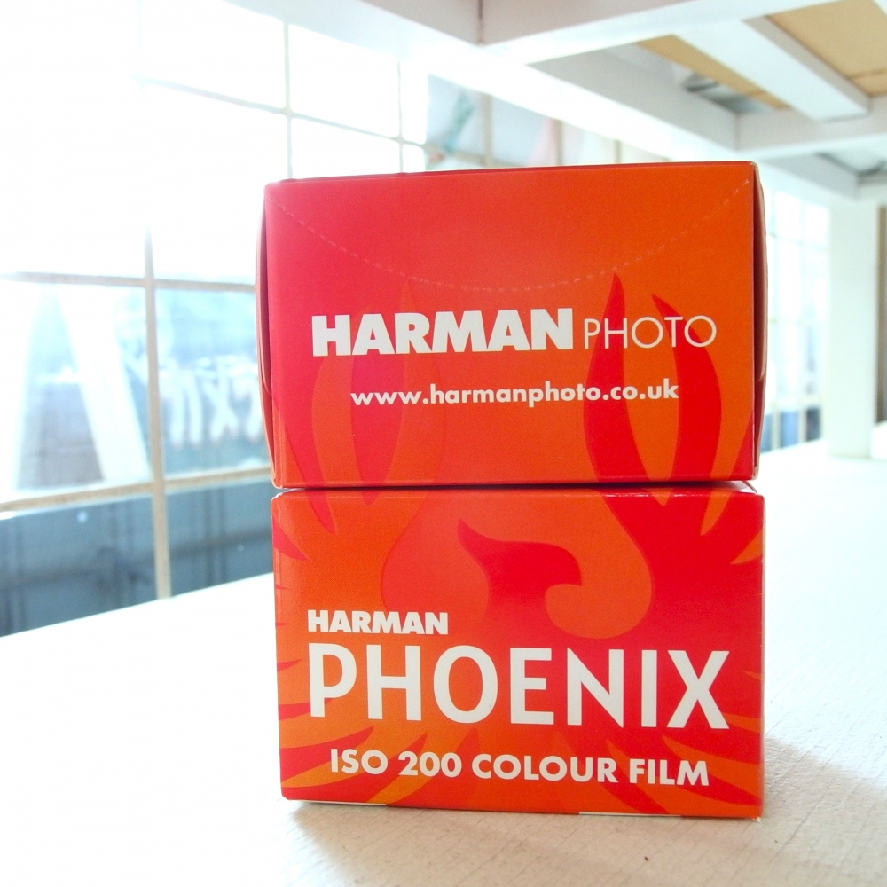 champcamera's tweet photo. #PHOENIX200🐦 by #たまプラーザ 店
HARMAN技術工場で乳剤からすべて自社製造で作製されたPHOENIX200!
粗めの粒子と派手な彩度で他のカラーネガとは違った個性的な写りが楽しめます(゚∀゚)/
#フィルム #フィルム現像 #HARMAN #たまプラ #田園都市線
https://t.co/dbWxKD7CBa https://t.co/k6rElltePJ