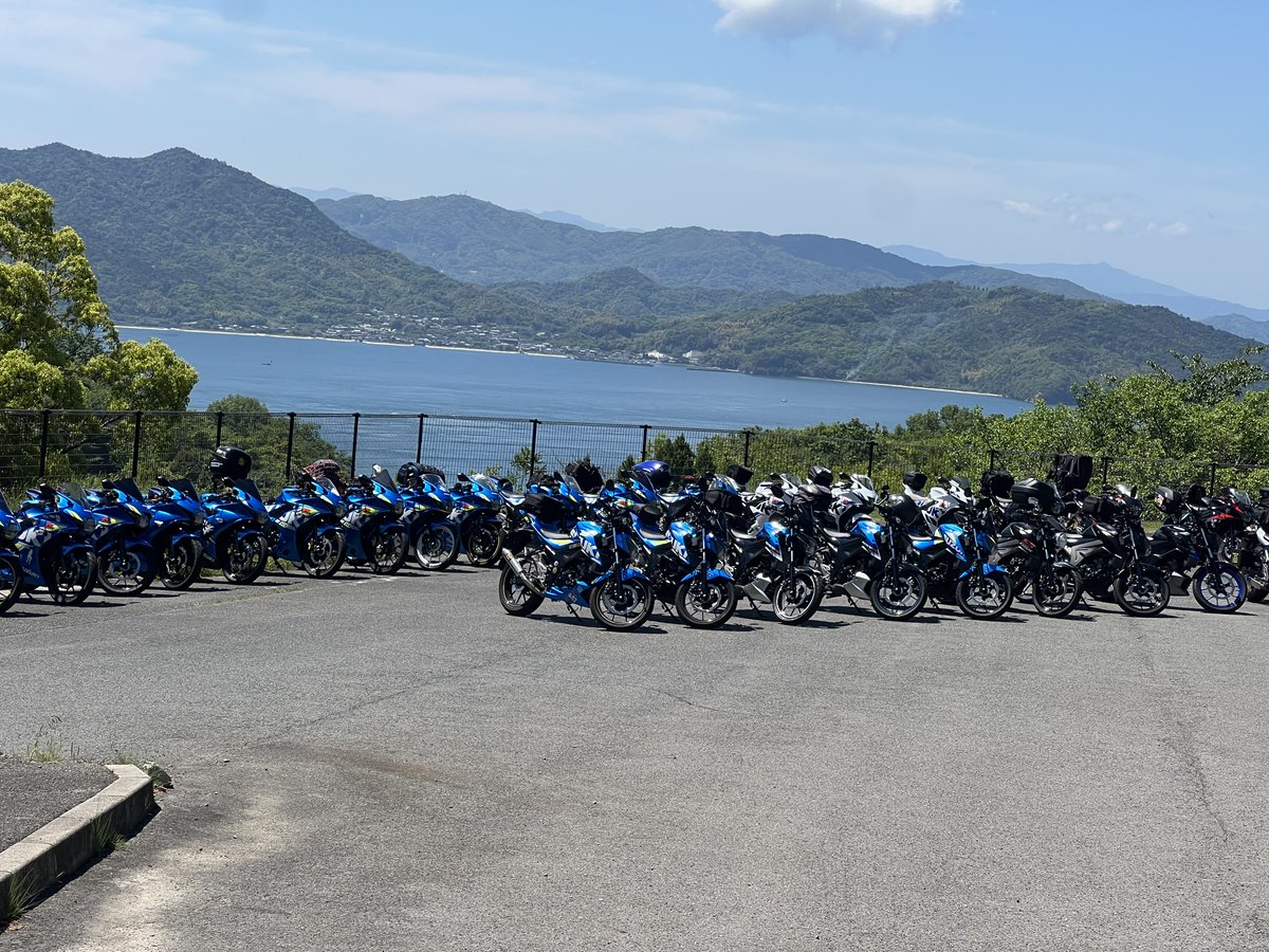 TakaChan__'s tweet photo. GSX125ミーティング初参加

#GSX125ミーティング
#シトラスパーク瀬戸田
#GSXR125

下書きのままだったorz… https://t.co/St6v5MY4Ai