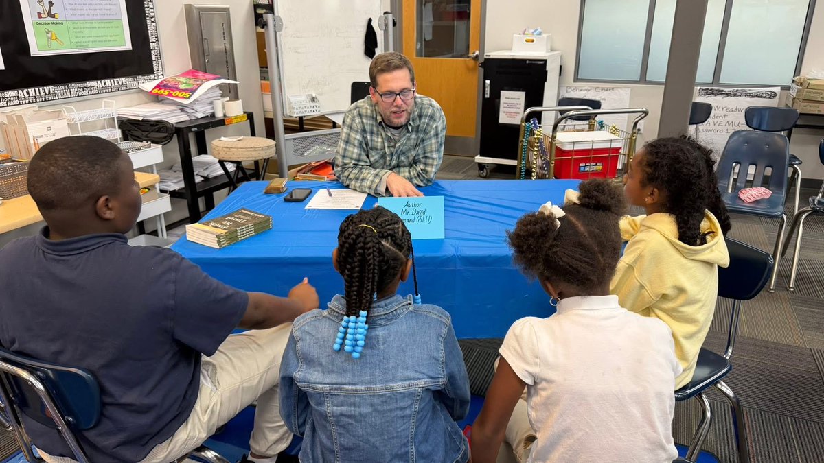 darmandauthor's tweet photo. What a great afternoon speaking with such wonderful students and sharing my love of reading and writing with them at O. W. Dillon Leadership Academy! https://t.co/XK5Car0fnp