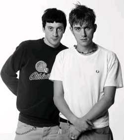 archive damon albarn tweet media