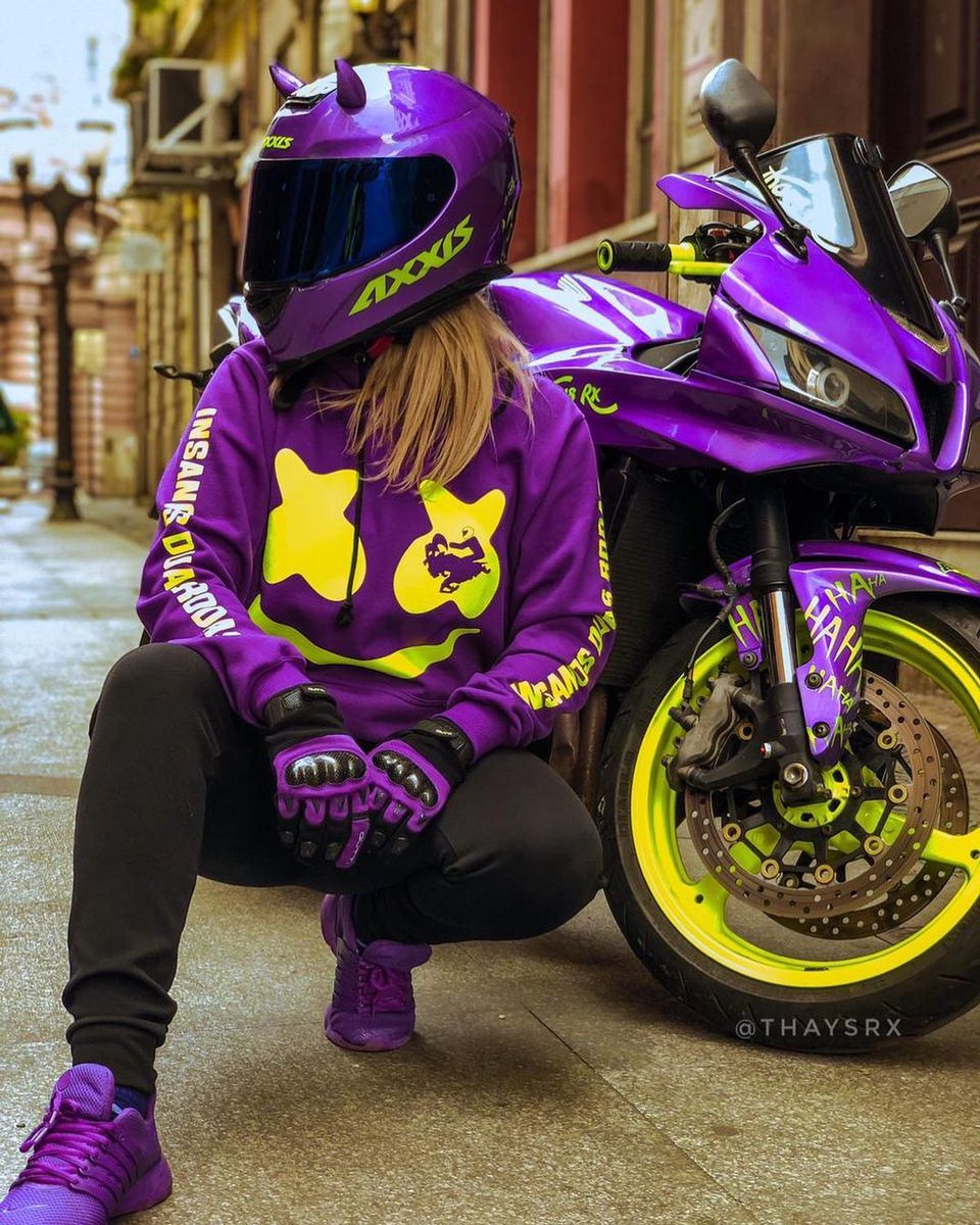 MoreMotorcycles's tweet image. #Honda CBR
#BikerGirl 

📷
IG: jupetronas067