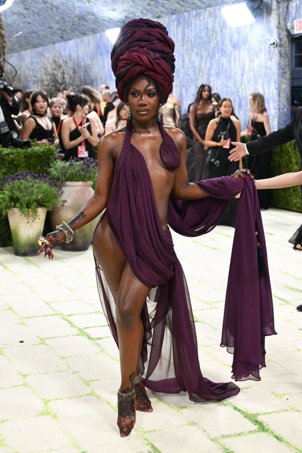 Fashion Archive tweet media