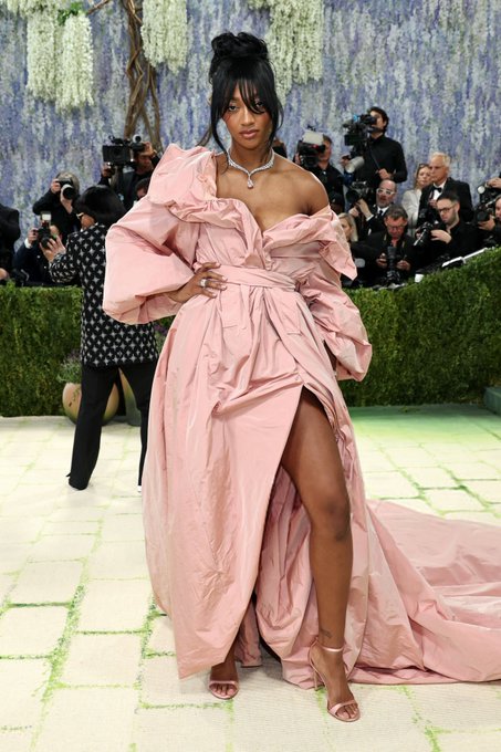 Fashion Archive tweet media