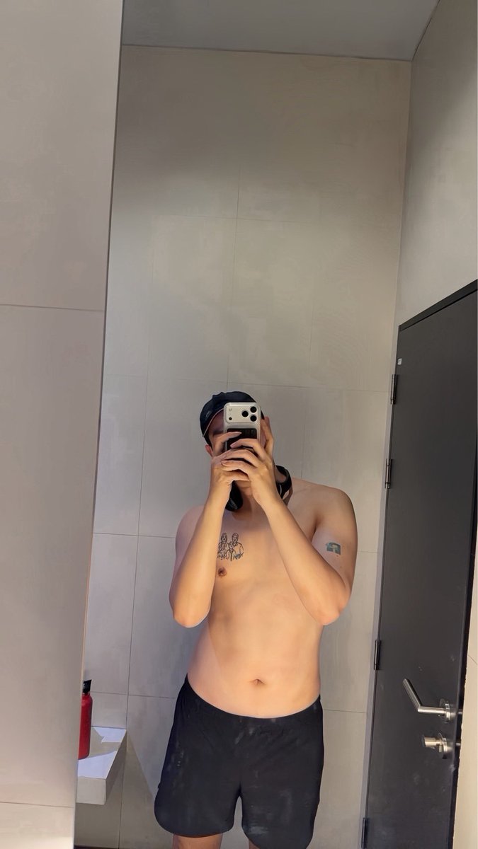 chawanitch's tweet photo. วันหยุดยาวหมดไปแล้ว ถึงเวลากู้ร่างง ง ง!! https://t.co/gi5aBvWE0y
