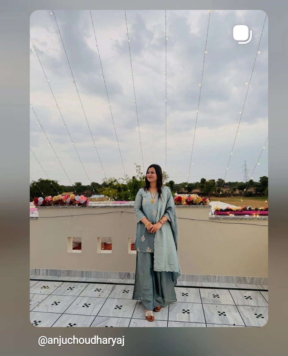 SSaritacha42388's tweet image. लाडली बहन अंजू चौधरी @AnjuJhang को जन्मदिन की हार्दिक बधाई एवं शुभकामनाएं 🥳🥳 तेजा बाबा का आशीर्वाद सदैव आप पर बना रहे ❤️🙌
#HappyBirthday