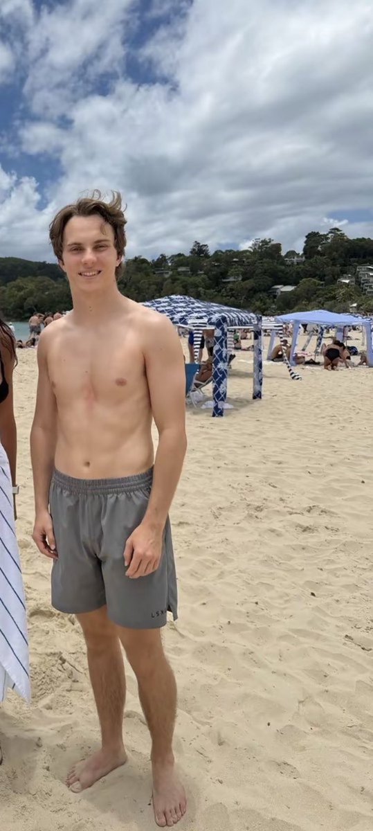 megs 🧁🍭 tweet media