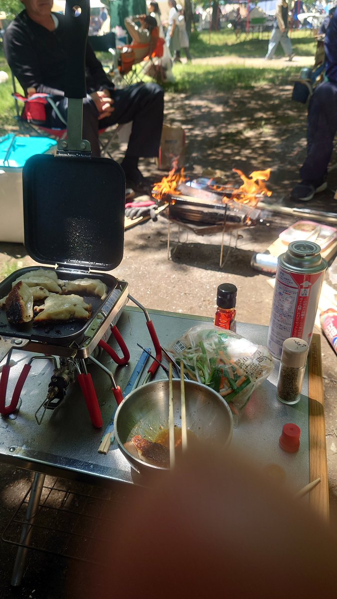 mayupapa327's tweet image. 今日は朝から釣友とBBQ!
既にお腹いっぱい！

#キャンプ　#デイキャンプ　#BBQ