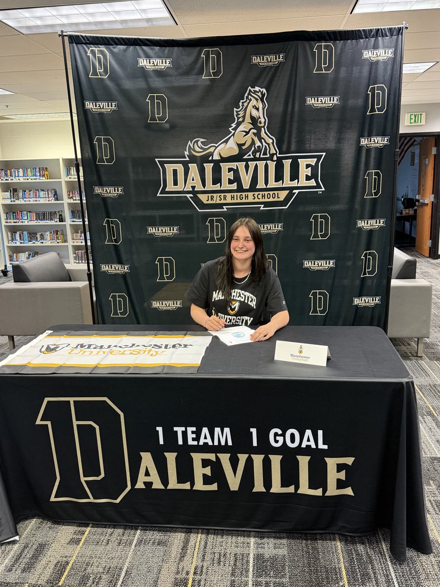 volleybroncs's tweet photo. Congratulations to our Senior Denae Browning! She has committed to continue her academic and volleyball career at Manchester University! We are proud of you! @DHS_Broncos @hunt_Rob https://t.co/zliTvXeWn5