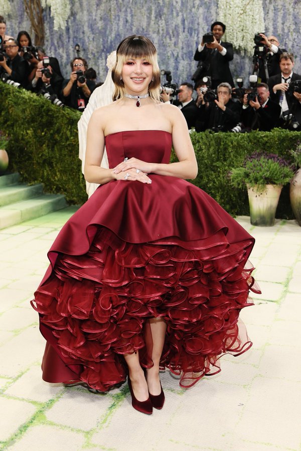 Fashion Archive tweet media