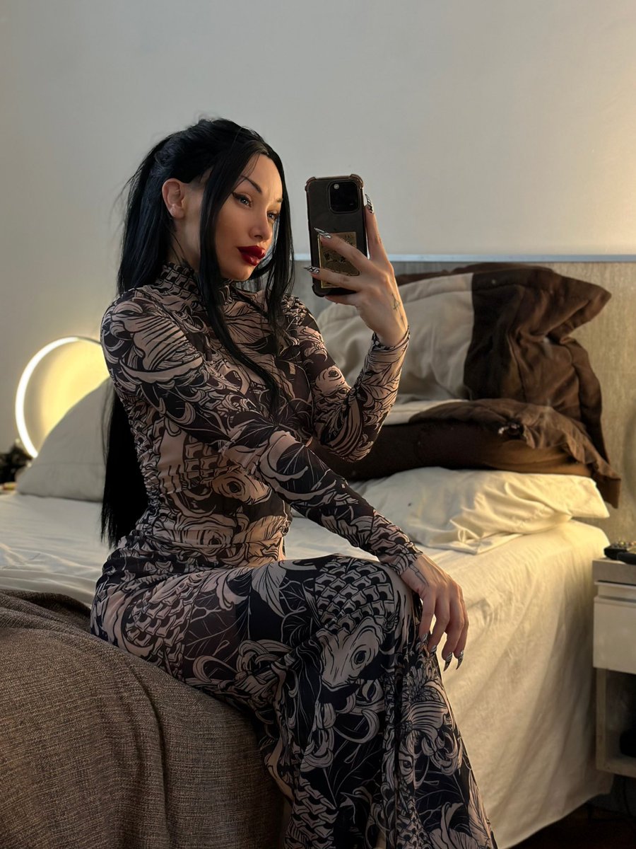 doomangel_x's tweet photo. Is this literally the best dress on Shein… or am I just obsessed? 🖤
#SheinStyle #OutfitCheck
#SheinFinds #FitCheck https://t.co/0VW1F5Xk3X