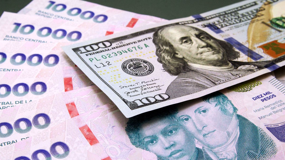 Salvador Di Stefano: Las alternativas en pesos le ganaron al dólar dlvr.it/TSMz7z