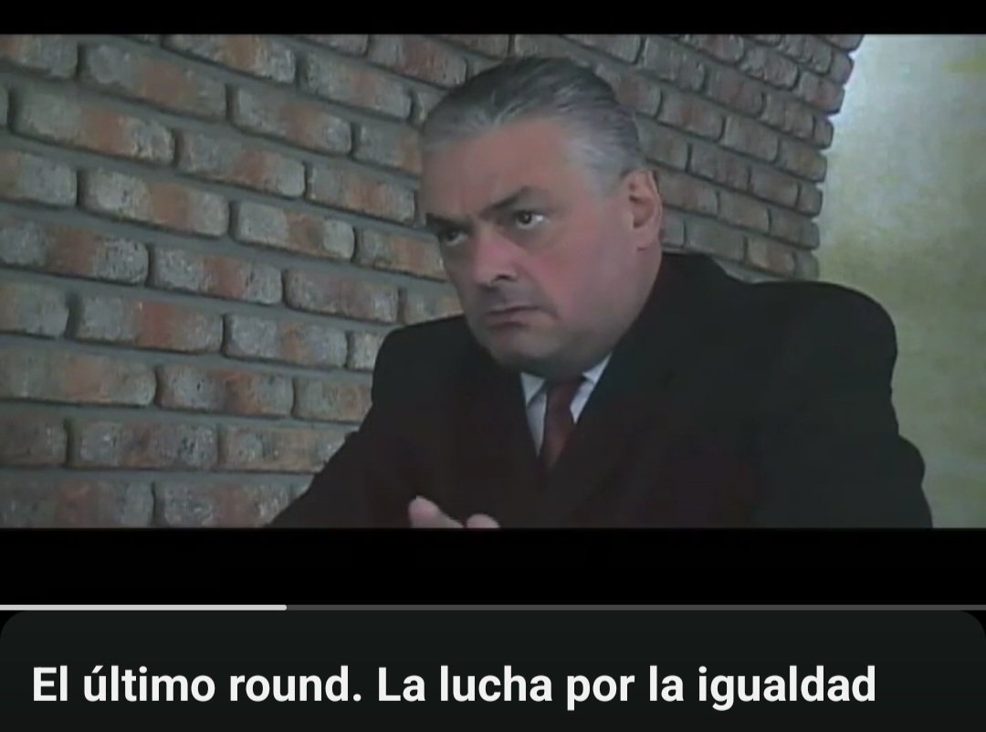 Hace unos años, el señor Eduardo Lamazón fue uno de los personajes más importantes para mi proceso de formación periodística y hoy lo recuerdo con gran emoción y tristeza, muchas gracias por abrirme un espacio en su vida 
#QEPD #Lamazon