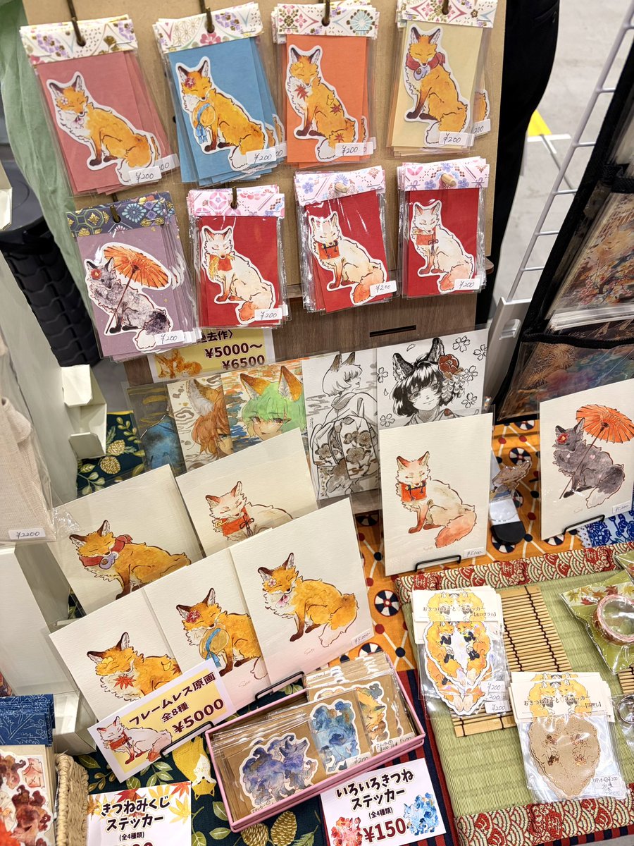 設営完了しました🦊♡
2日間よろしくお願いします✨

1号館、なんていうか新築の匂いがする(？)

#クリエーターズマーケット