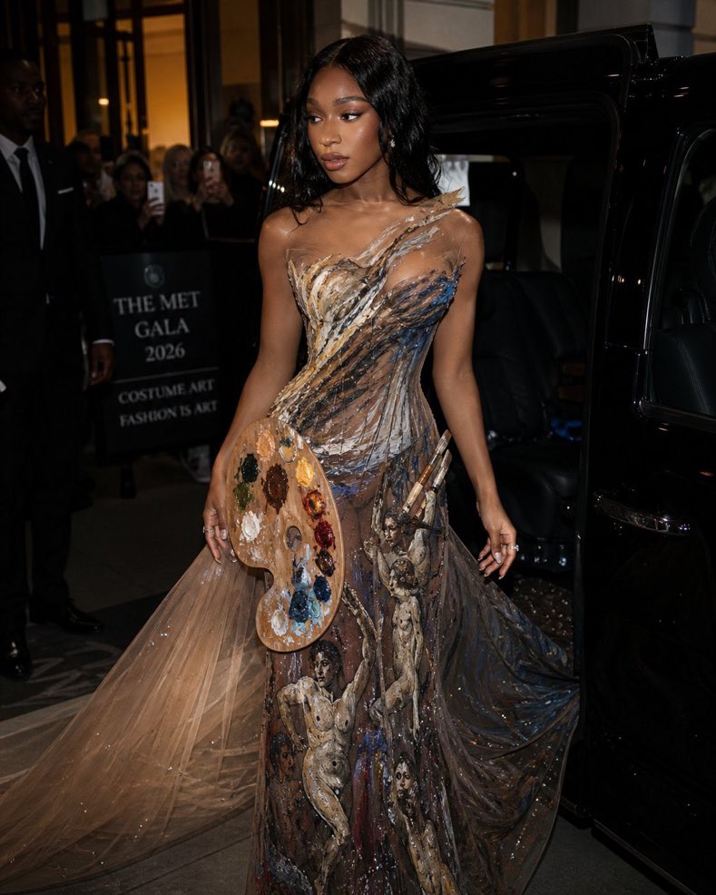 PERFEITA!! Normani no #MetGala desse ano.