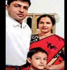 Mrsinha's tweet photo. Remembering Bandhu Prakash Pal...
The School teacher, along with his pregnant wife and child, was killed by TMC goons just for supporting BJP....

They never got justice...!!! https://t.co/VpP7uPWszY