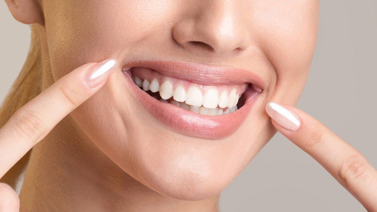 rickmillerdds's tweet image. Do you have a gummy smile? Book a free consultation &amp;amp; explore personalized treatments to boost your confidence and improve your oral health! #dallas #dentalimplants #dentist bit.ly/3XOEQJb