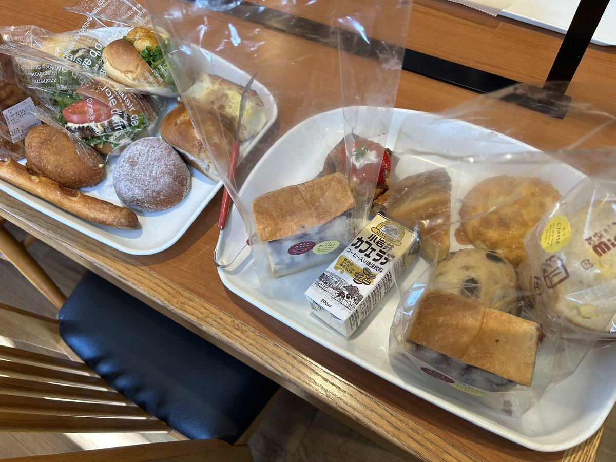 クロネ tweet media