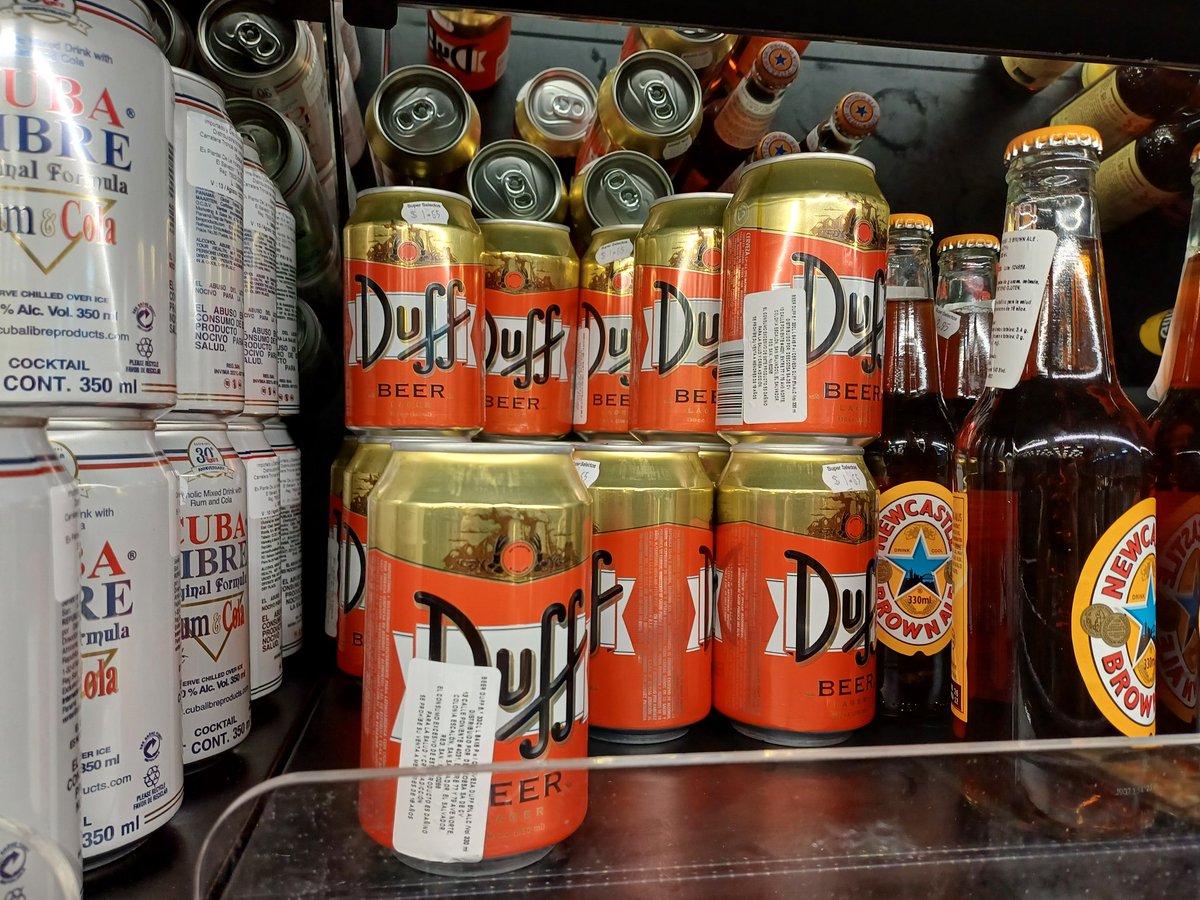 cramanager's tweet photo. "Siempre es hora de una Duff" https://t.co/9TqMPebZRt