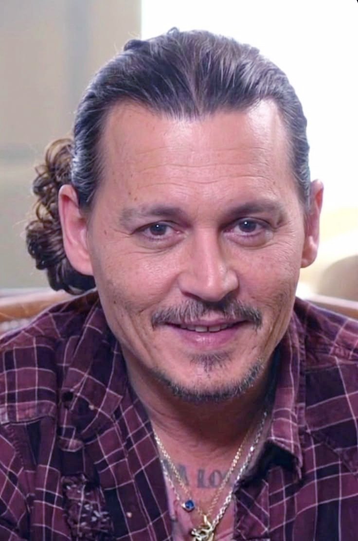 Johnny depp tweet media