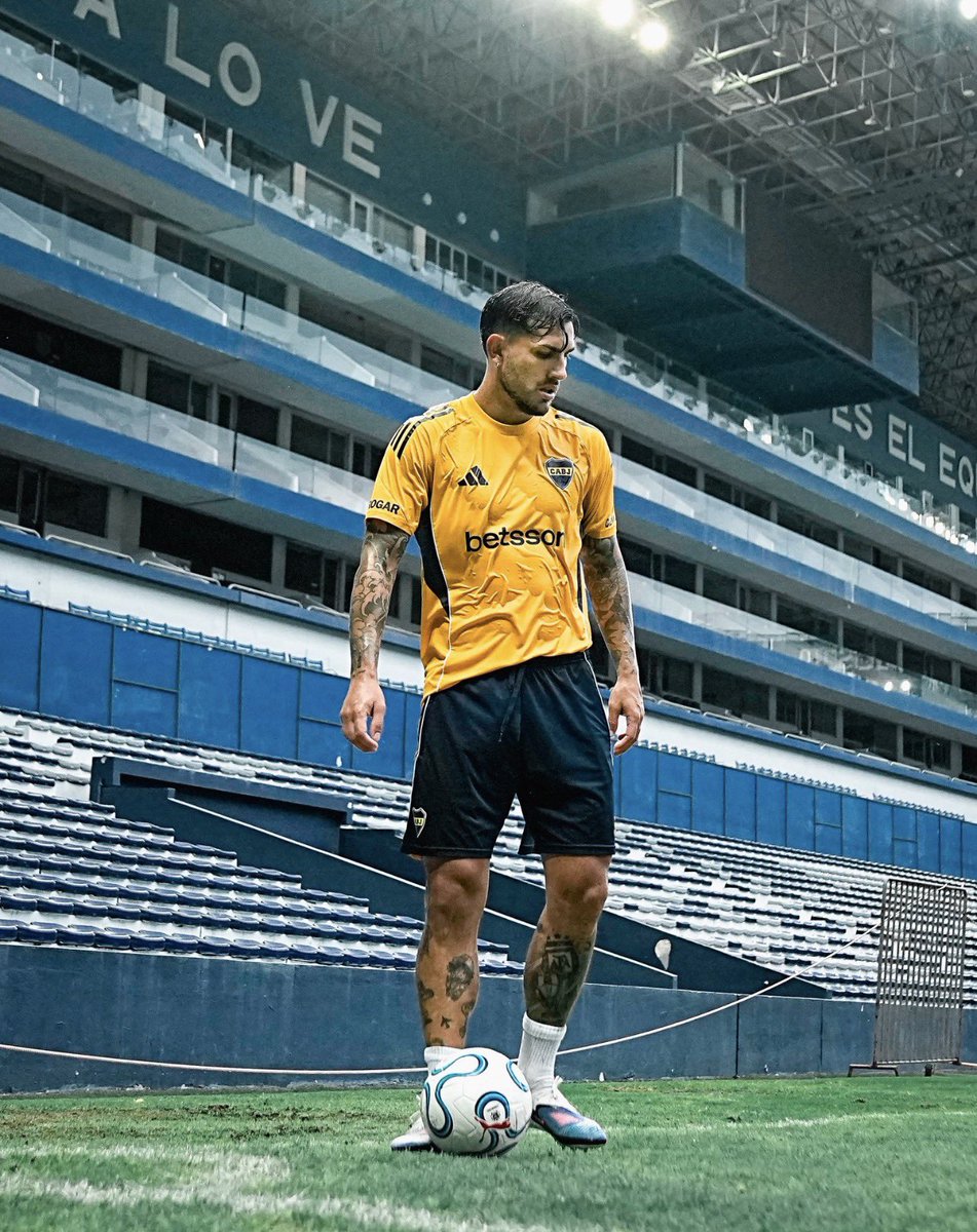 AlexJDiaz's tweet photo. Paredes en el templo Azul , Mañana cueste lo que cueste https://t.co/GCWNCsQnRt