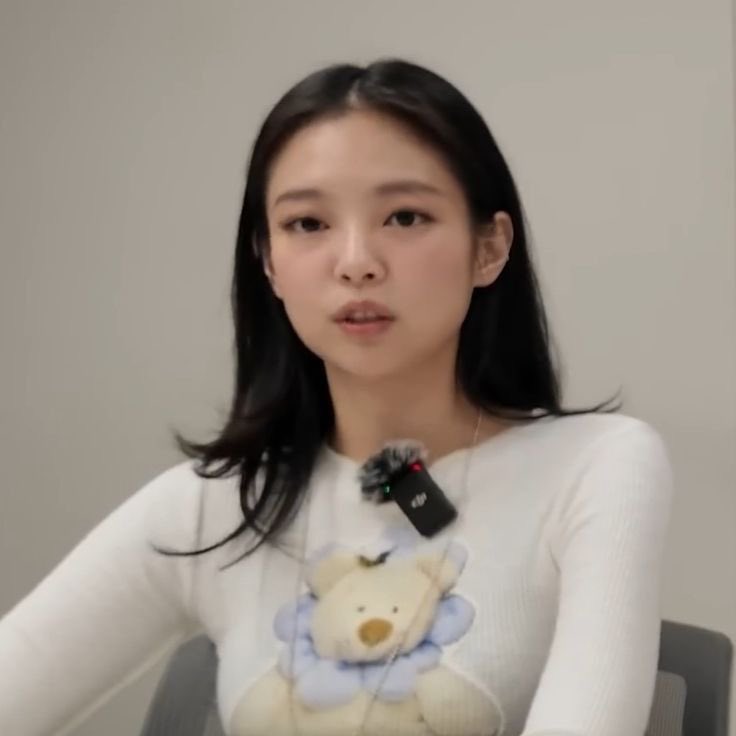 𝑎𝑙𝑒.ᐟ tweet media
