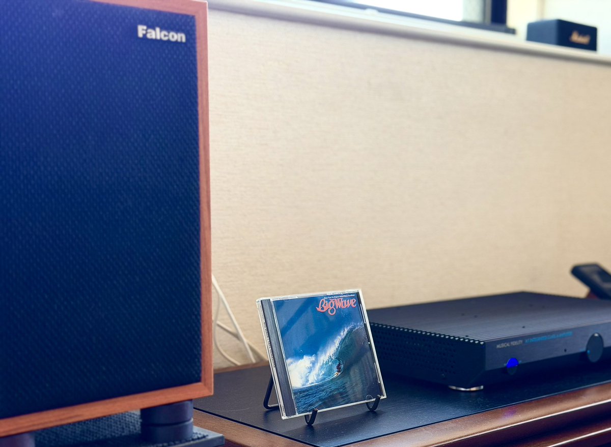 tomokuda004's tweet photo. Falcon Acoustics LS3/5a
Musical Fidelity A1 (2023)
Tatsuro Yamashita/Big Wave/1984

気持ち良い音で鳴ってる。 https://t.co/cV8vnWZ2ik