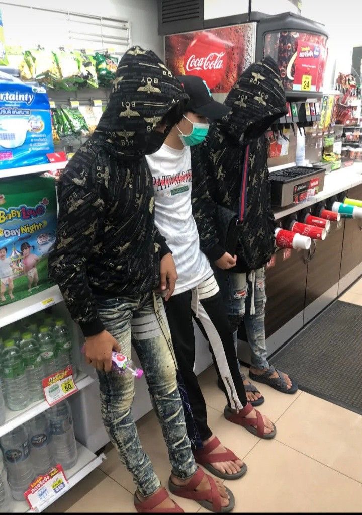 제ㄹi tweet media