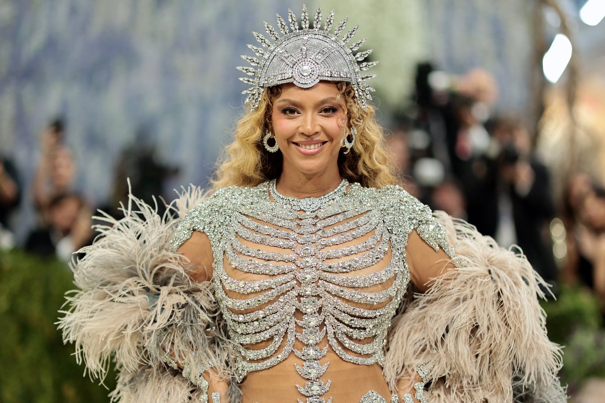 BeyonceMexico's tweet photo. Beyoncé en la MET Gala 2026 https://t.co/ouZKhjIKKn