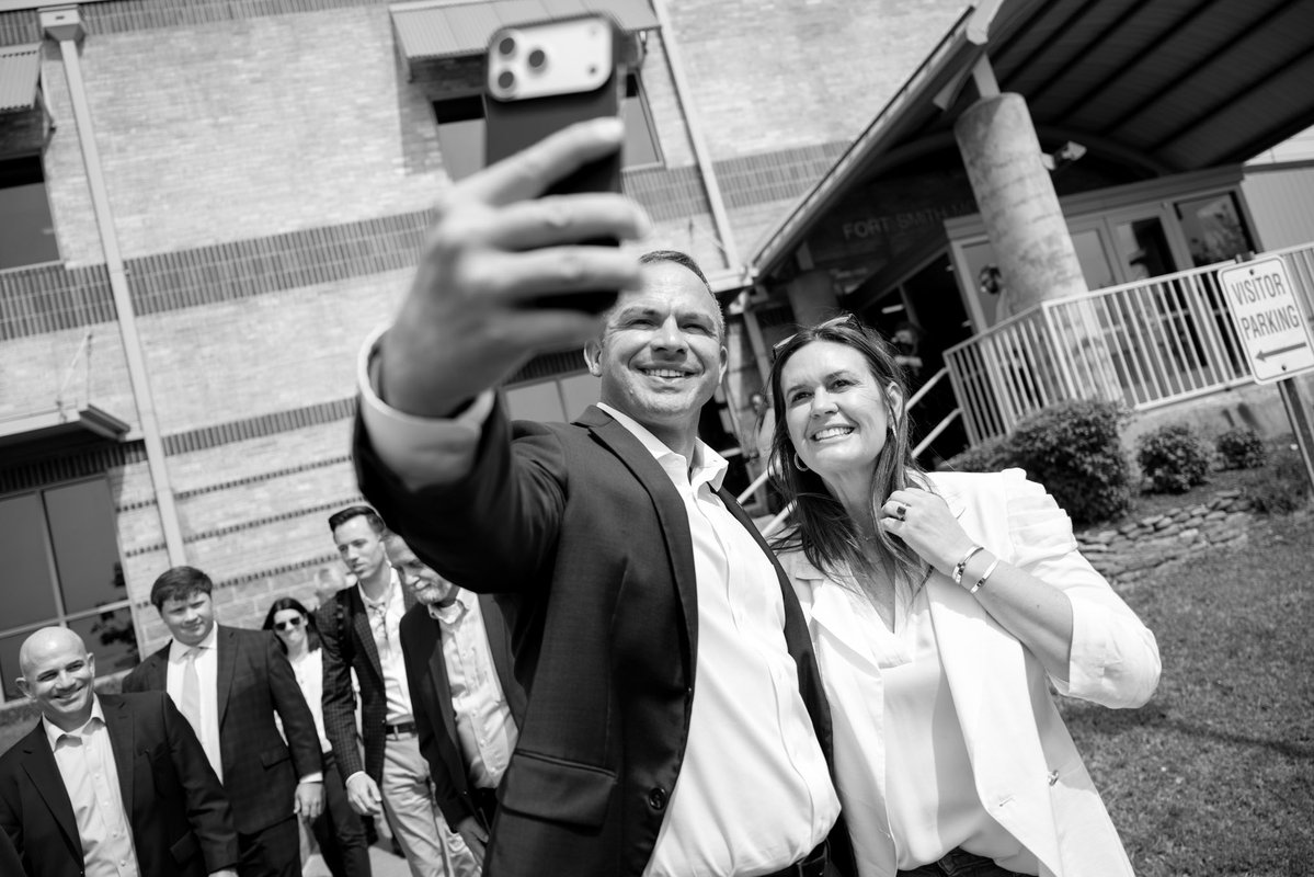 Sarah Huckabee Sanders tweet media