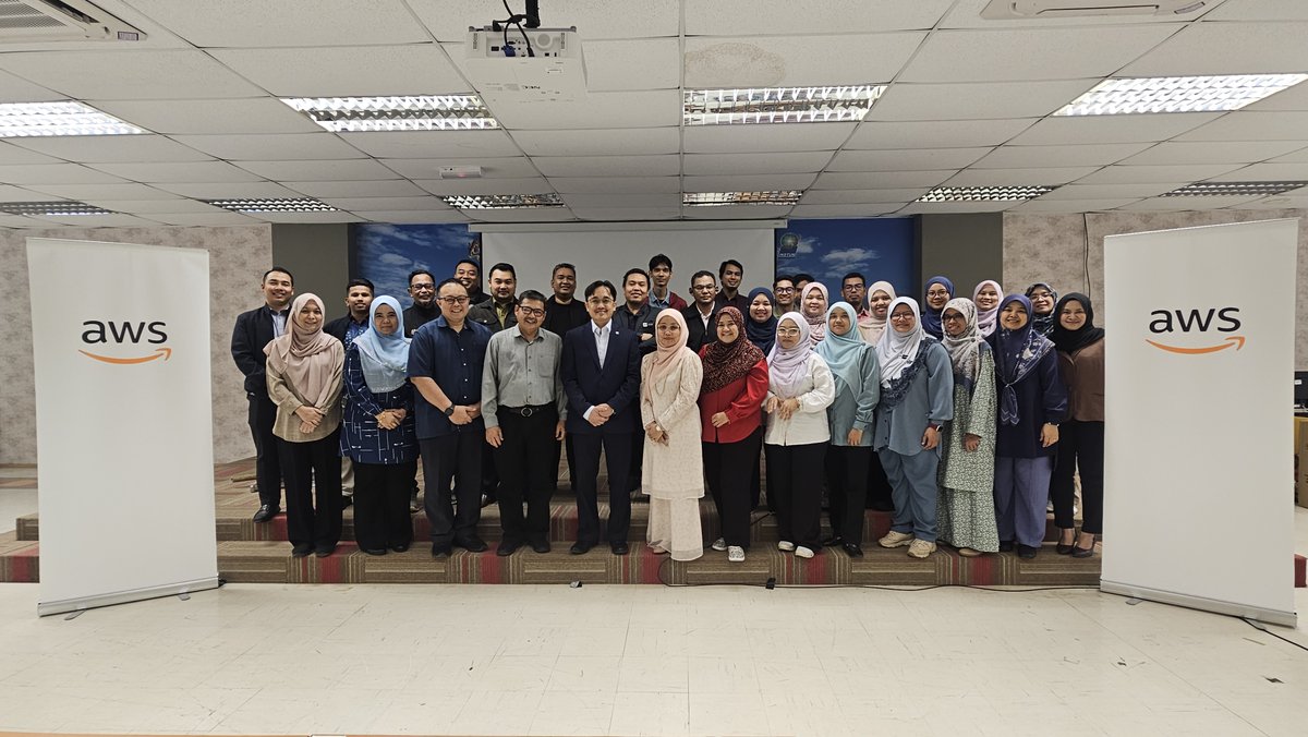 Jabatan Digital Negara tweet media