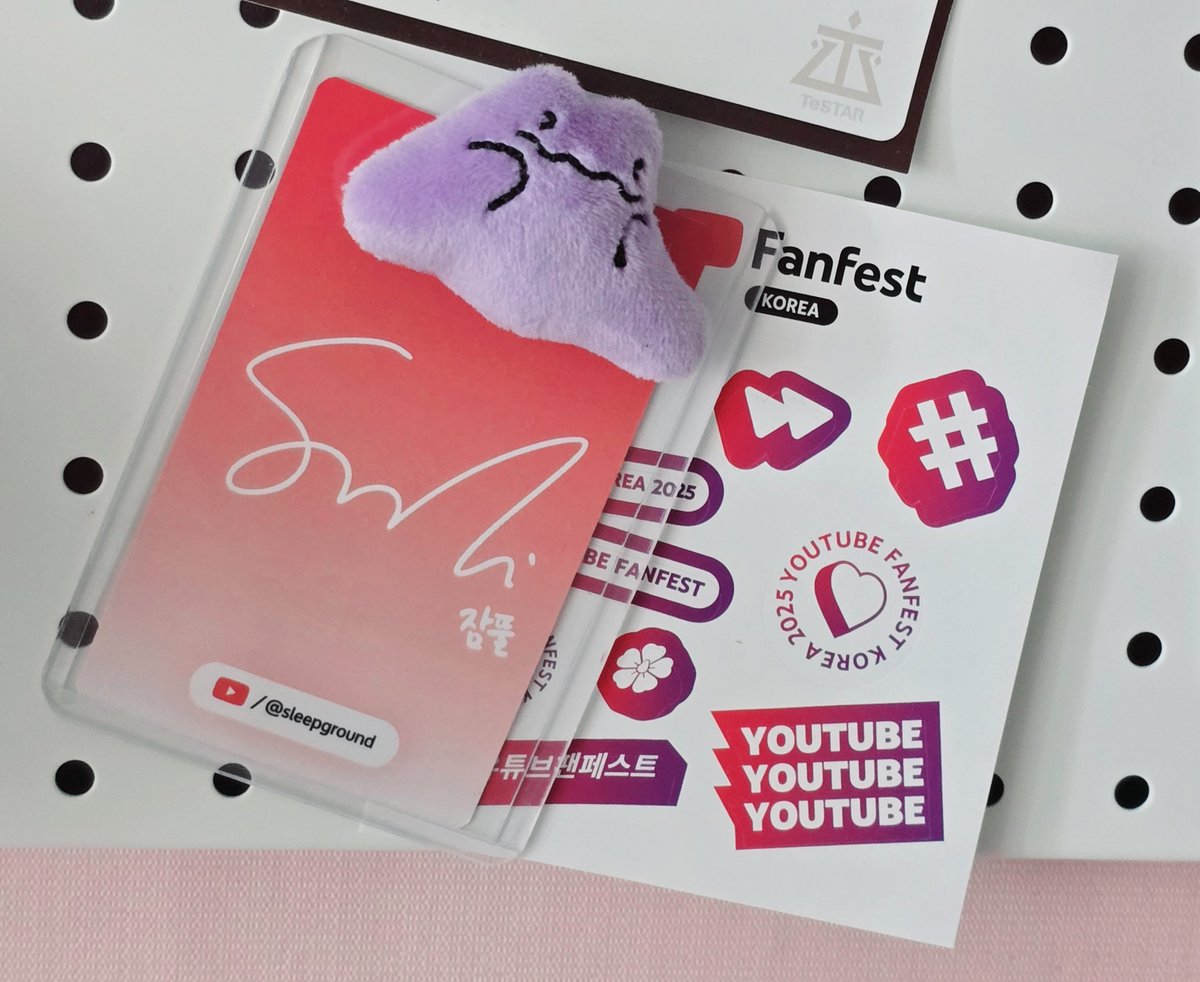 셀비_아 tweet media