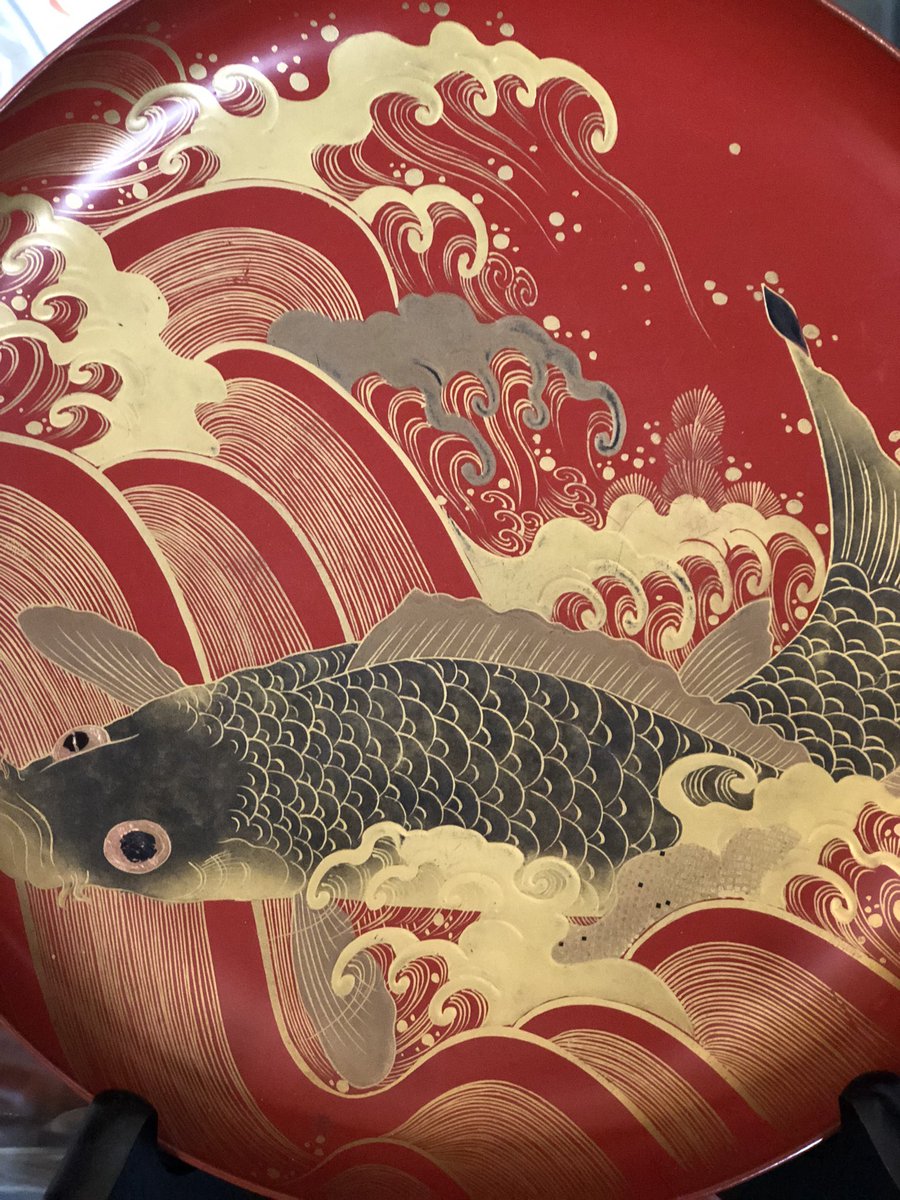 鯉蒔絵大盃（明治頃） 鯉が滝をのぼると龍になる 登龍門 水流の勢いや