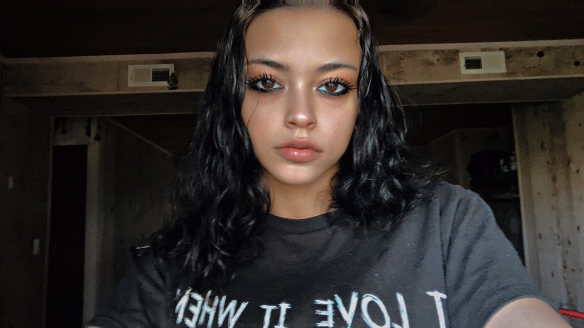 im420dutchess's tweet image. Summon me 🔮🩸

xo🕊️🩸

youtu.be/9hdJ-CVOwms

#the420dutchess #newmusic #music #grunge #witch #alt #alternative #goth #gothic #rap #hiphop #alternativemusic #youtube #love #fyp #aesthetic #vampire #poetry